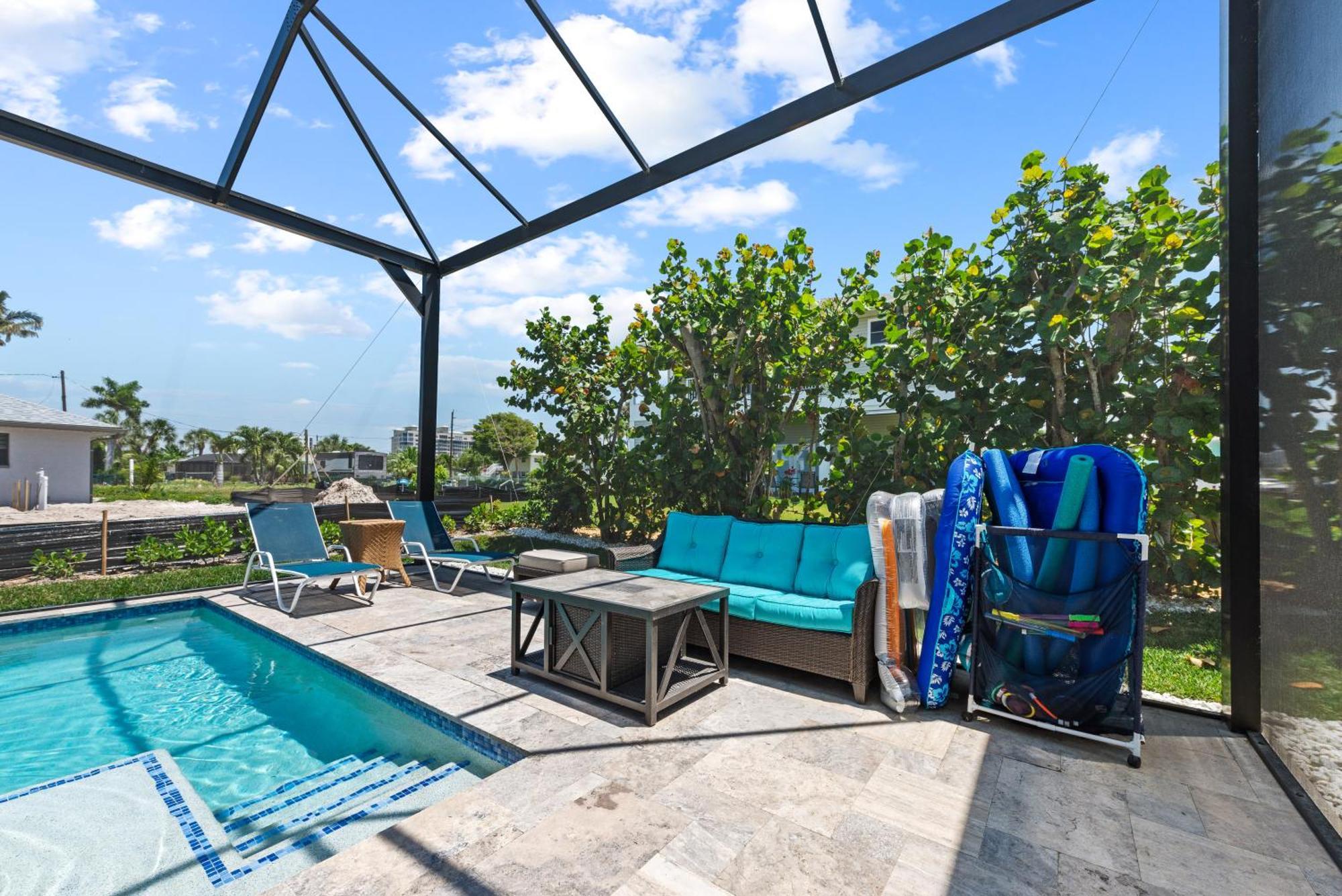 פורט מיירס ביץ' Heated Pool Home Steps To The Beach מראה חיצוני תמונה